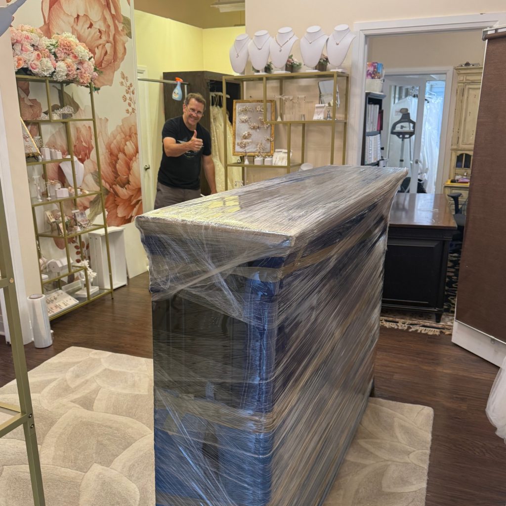 commercial movers in retail store