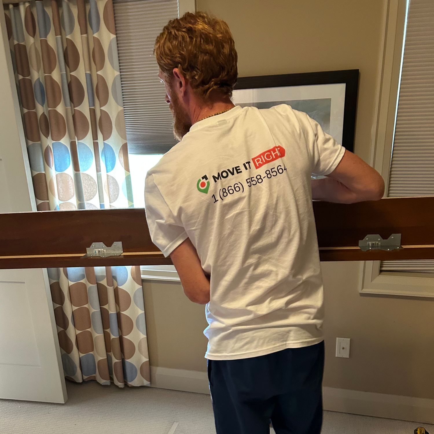 moving company in brampton lifting furniture