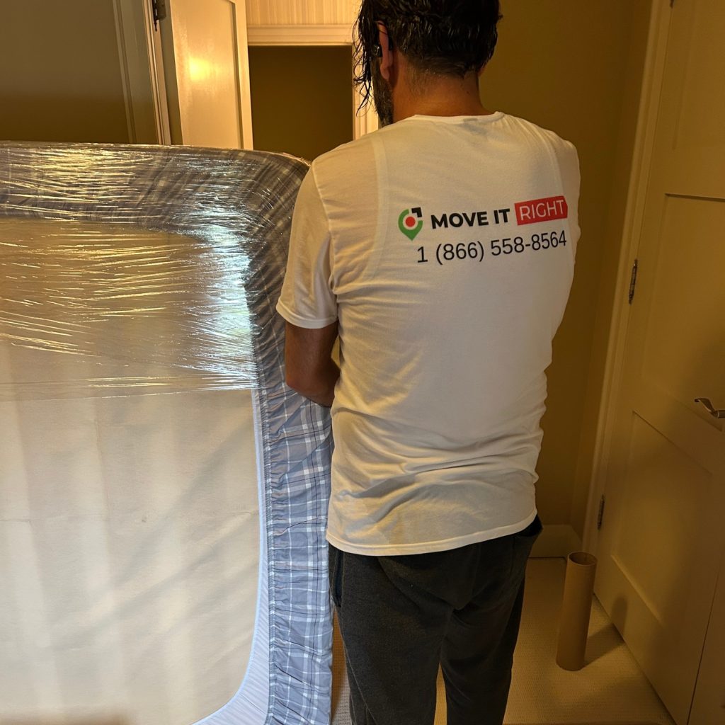 mover wrapping bedding