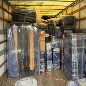 retail moves truck