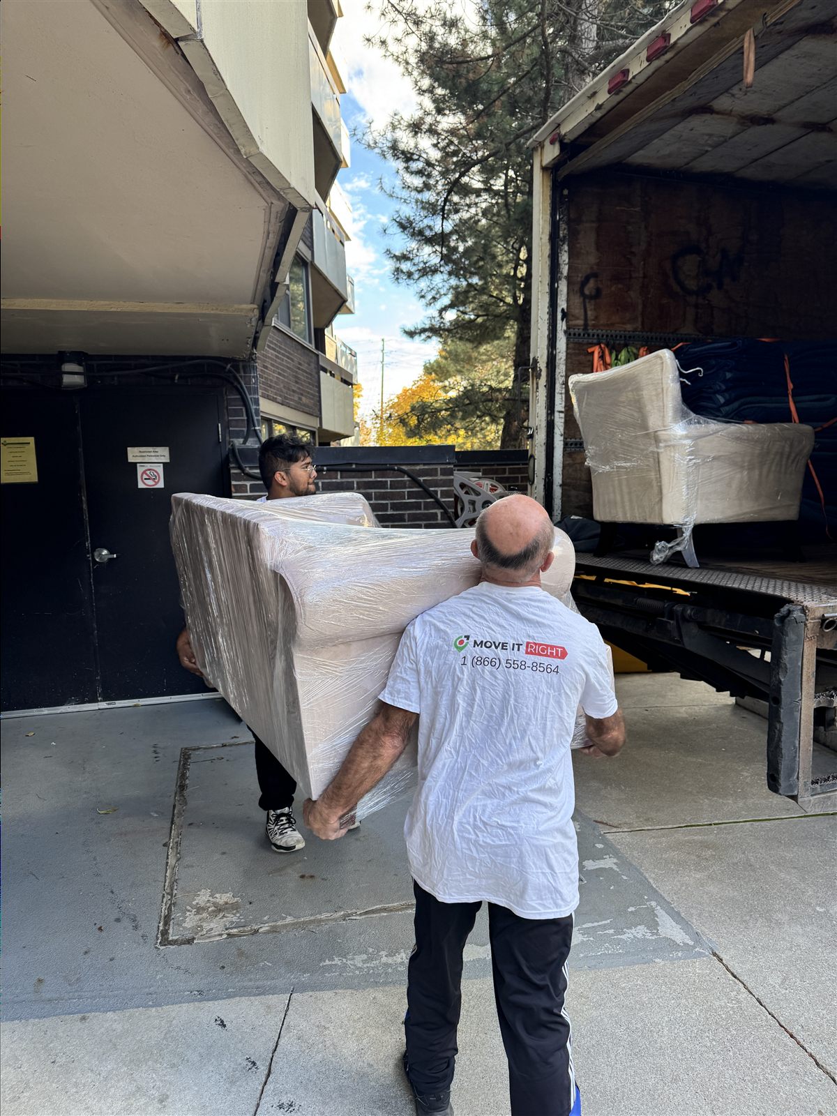 Move It Right truck loaded and ready for long-distance moving across Canada